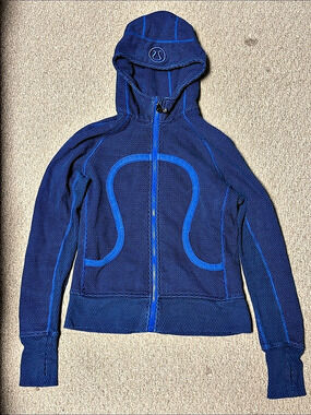 Lululemon Scuba Hoodie Sweatshirt Blue and Black Patterned Hooded Jacket *rare